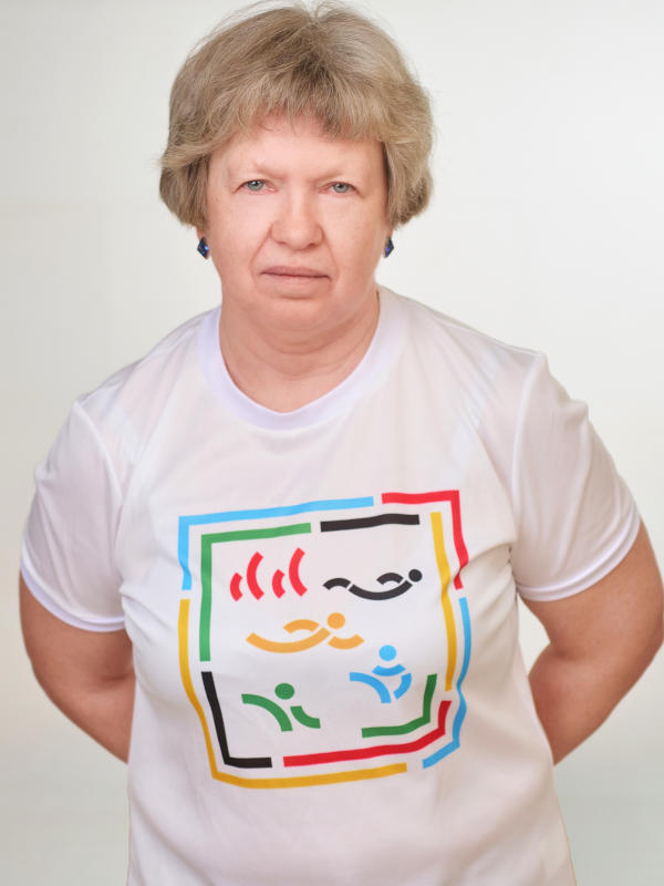 Елена Горланова